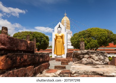 Wat Phar Sri Rattana Mahathat. Temple, Phitsanulok In Thailand