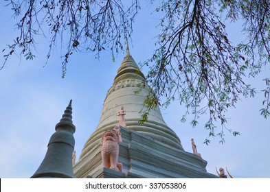 Wat Phnom In Phnom Penh, Cambodia