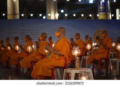 Wat Phra Dhammakaya, Pathum Thani, Thailand Organized An Event On The Occasion Of Visakha Bucha Day On May 15, 2022, Disciples Can Participate Through Application Zoom And Buddhist Monks Open Ledlight