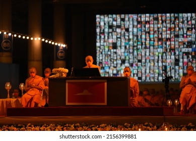 Wat Phra Dhammakaya, Pathum Thani, Thailand Organized An Event On The Occasion Of Visakha Bucha Day On May 15, 2022, Disciples Can Participate Through Application Zoom And Buddhist Monks Open Ledlight