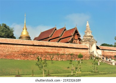 Wat Phra That Lampang Luang Has Been A Valuable Temple Since Ancient Times. It Is Enshrined In Excellent Architecture, Sculpture And Painting. Phra Kaew Don Tao It Is Revered By The People Of Lampang.