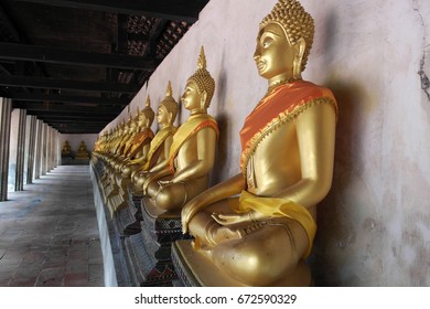 Buddha D Oro Images Stock Photos Vectors Shutterstock