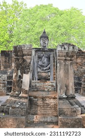 Wat Si Chum, Sukhothai Historical Park, Thailand - Shutterstock ID 2311192723