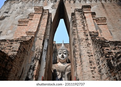 Wat Si Chum, Sukhothai Historical Park, Thailand - Shutterstock ID 2311192737