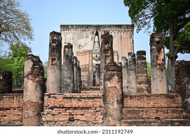 Wat Si Chum, Sukhothai Historical Park, Thailand - Shutterstock ID 2311192749