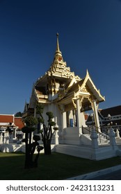 Wat Thep Sirinthrawat Ratchaworawihan (Wat Debsirindrawas Ratchaworawihan) Buddhist Temple in Bangkok, Thailand, Asia 