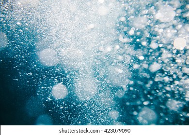 water bubbles in the sea