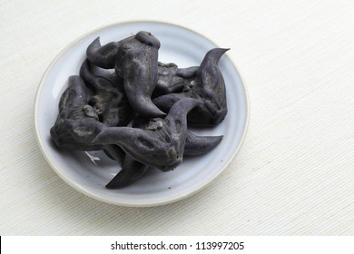 Water Caltrop