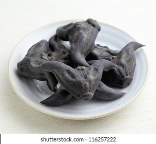 Water Caltrop