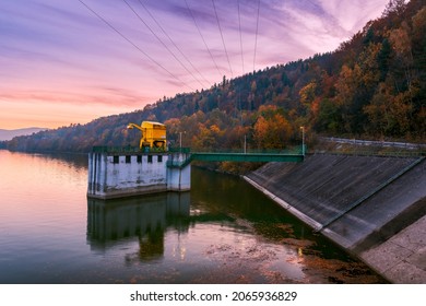 Water Dam Infrasturcture In Tresna, Silesia, Poland. Beautiful, Evening In Polish Mountains Beskidy. 