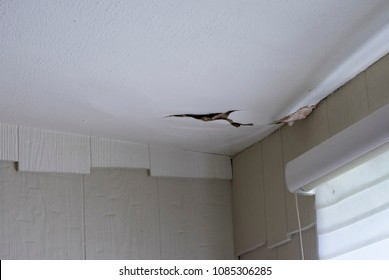 Cracked Ceilings Images Stock Photos Vectors Shutterstock