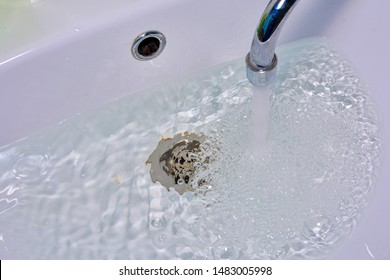 sink water clogged