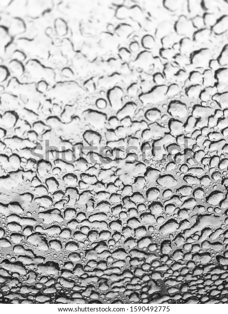 water droplets on car\
window