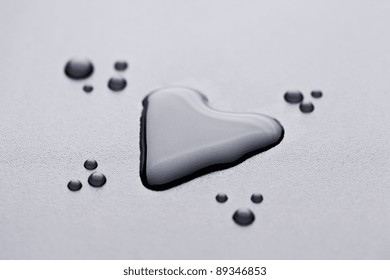 33,184 Water drop heart Images, Stock Photos & Vectors | Shutterstock