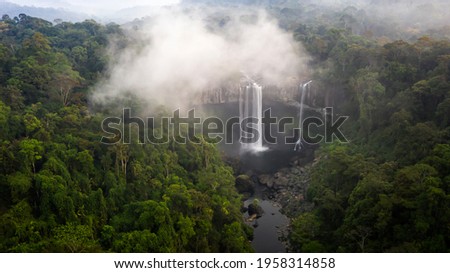 water fall Hang Én ,Gia Lai ,Viet Nam Stock fotó © 