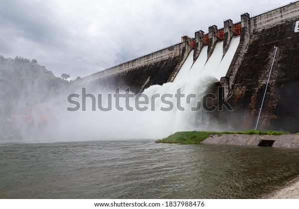 Water falling from the\
spillway of the concrete dam, it is overflow way of over-water in\
rainy season.