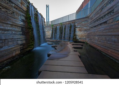 Fort Worth Water Garden Images Stock Photos Vectors Shutterstock