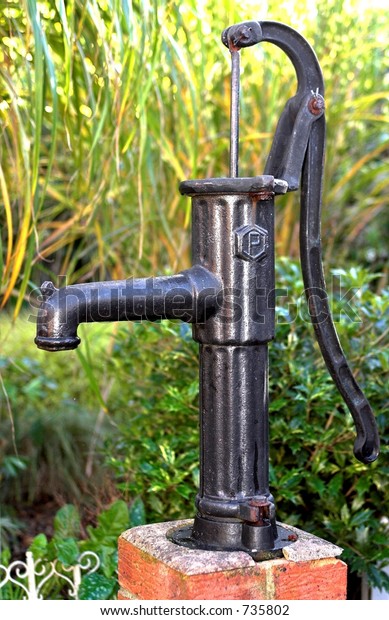 Water Hand Pump Stock Photo 735802 | Shutterstock