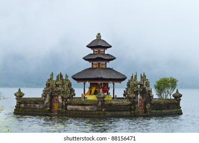 Water Hindu Temple Pura Ulun Danu Stock Photo 88156471 | Shutterstock