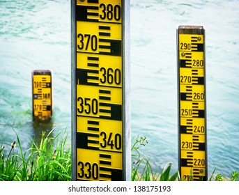 122 Water level gauge board Images, Stock Photos & Vectors | Shutterstock