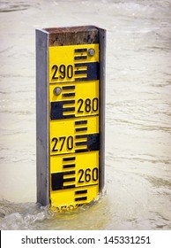 122 Water level gauge board Images, Stock Photos & Vectors | Shutterstock