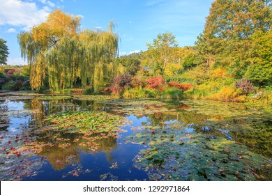 Water Lily Pond, Monet Garden, Giverny, Normandy, France