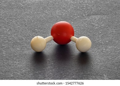 Water Molecular Model In 3D