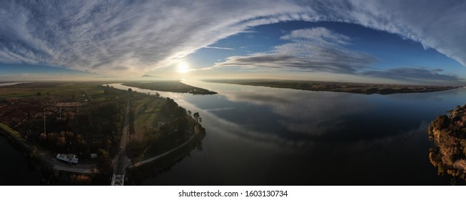 Water Panoramic Of The Sacramento Delta