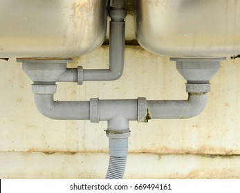 Water Pipe Under Sink