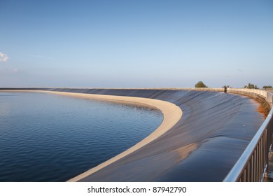 Water Reservoir With Plastic Liner