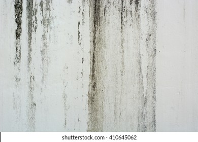 Water stains on the wall