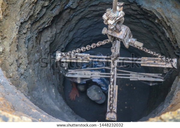 Water Well Drilling, Dig\
a well for water, Inside The Well, Groundwater hole drilling\
machine, boreholes
