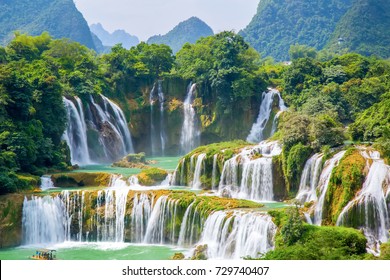 208,656 Jungle beautiful waterfall Images, Stock Photos & Vectors ...