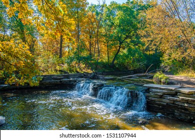 351 Waterfall glen forest preserve Images, Stock Photos & Vectors ...