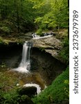 Waterfall in Ohio: Blue Hen Falls of Cuyahoga Valley National Park