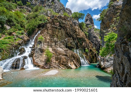 Uçansu Waterfall, which is born in Gündoğmuş district at the summit of the Taurus Mountains and is approximately 50 m high, is known as the ‘hidden paradise in the forest.’