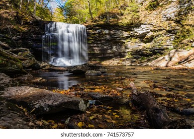 Imagenes Fotos De Stock Y Vectores Sobre Poconos Fall Shutterstock