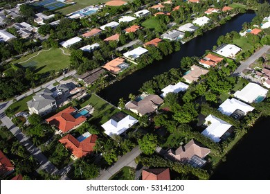 Waterfront Houses In A Suburban Miami Neighborhood.