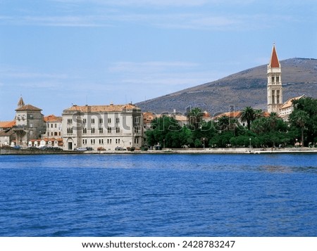 Waterfront with st. lawrence's cathedral, trogir, central dalmatia region, croatia, europe