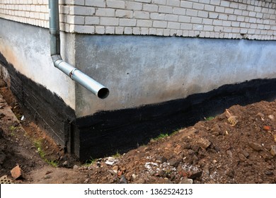 Waterproofing City Flat House Foundation With Bitumen