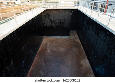 Waterproofing Coating Paint In Wastewater Tank Building