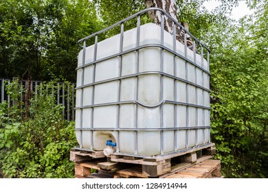 Watertank in the graden