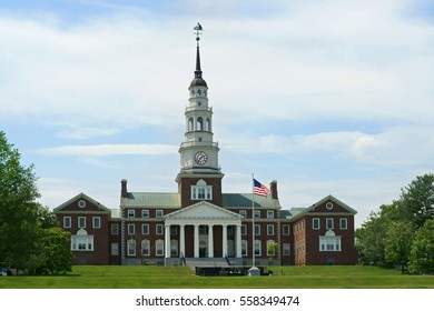 WATERVILLE, USA - JULY 25, 2016:Colby College. Built In 1939, Miller Library Was Tallest Building In Maine When It Was Completed. Miller Houses Humanities And Social Sciences Collections, Periodicals