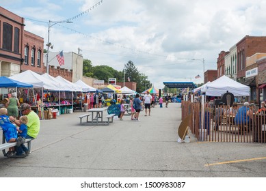 Wathena, Kansas / United States Of America - September 1st, 2019 : Shot Of People Gathering Downtown Towards The West End Of The Wathena Fall Festival.  