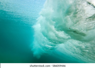 Wave breaking with surfers from underwater perspective