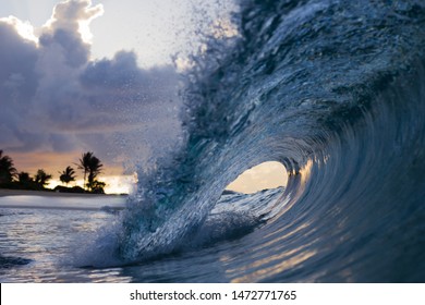 Wave at Sandy Beach on Oahu