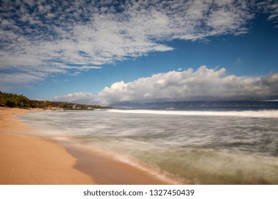 Waves at Ironwoods beach, Maui, Hawaii, United States