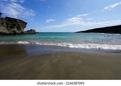 340 Papakolea green sand beach Images, Stock Photos & Vectors ...