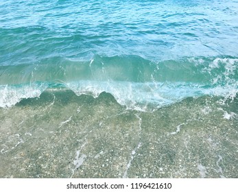 Waves Rolling In