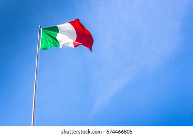 2,760 Flying italian flag Images, Stock Photos & Vectors | Shutterstock